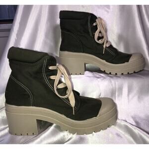 On Your Feet High Top Shoes Chunky Block Heel Army Green Womens Size 6.5
